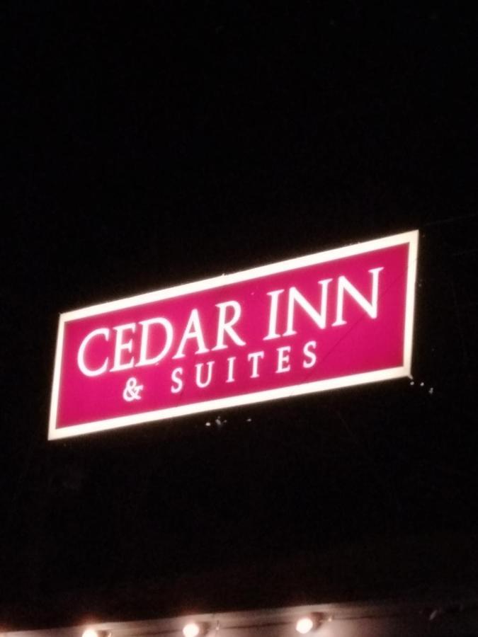 Cedar Inn & Suites سووث لاك تاهوي المظهر الخارجي الصورة
