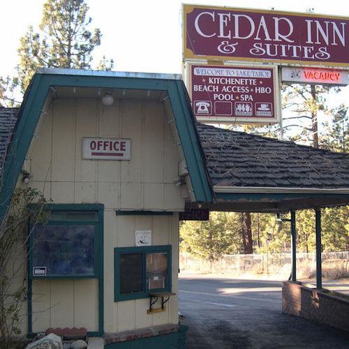 Cedar Inn & Suites سووث لاك تاهوي المظهر الخارجي الصورة