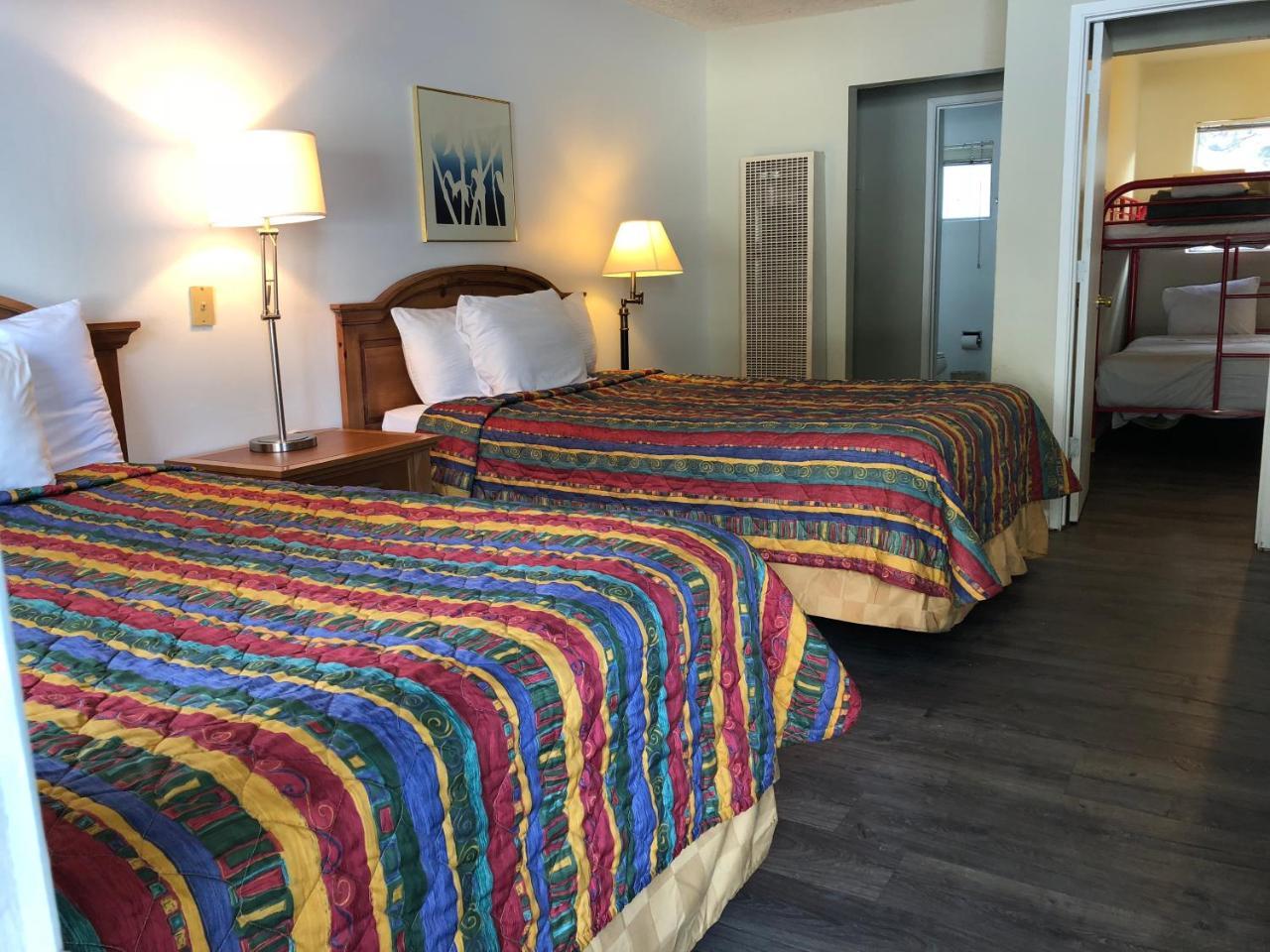 Cedar Inn & Suites سووث لاك تاهوي المظهر الخارجي الصورة